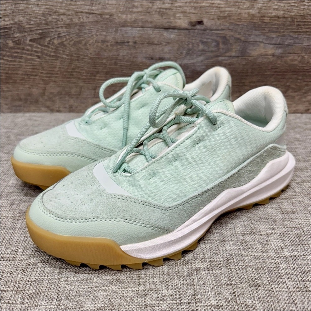 Sorel Ona 718 women's size 8 teal & white athletic hiking sneakers shoes